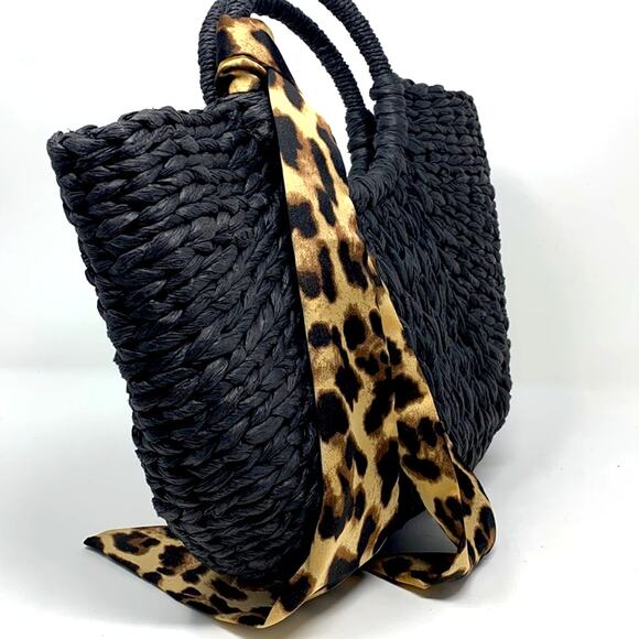 Hat Attack Eve Round Handle Leopard Scarf Tote Bag NWT - Picture 2 of 6